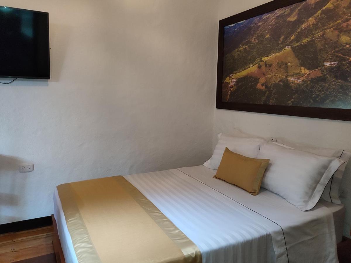 Hotel Boutique La Leyenda 1860 Salamina ภายนอก รูปภาพ