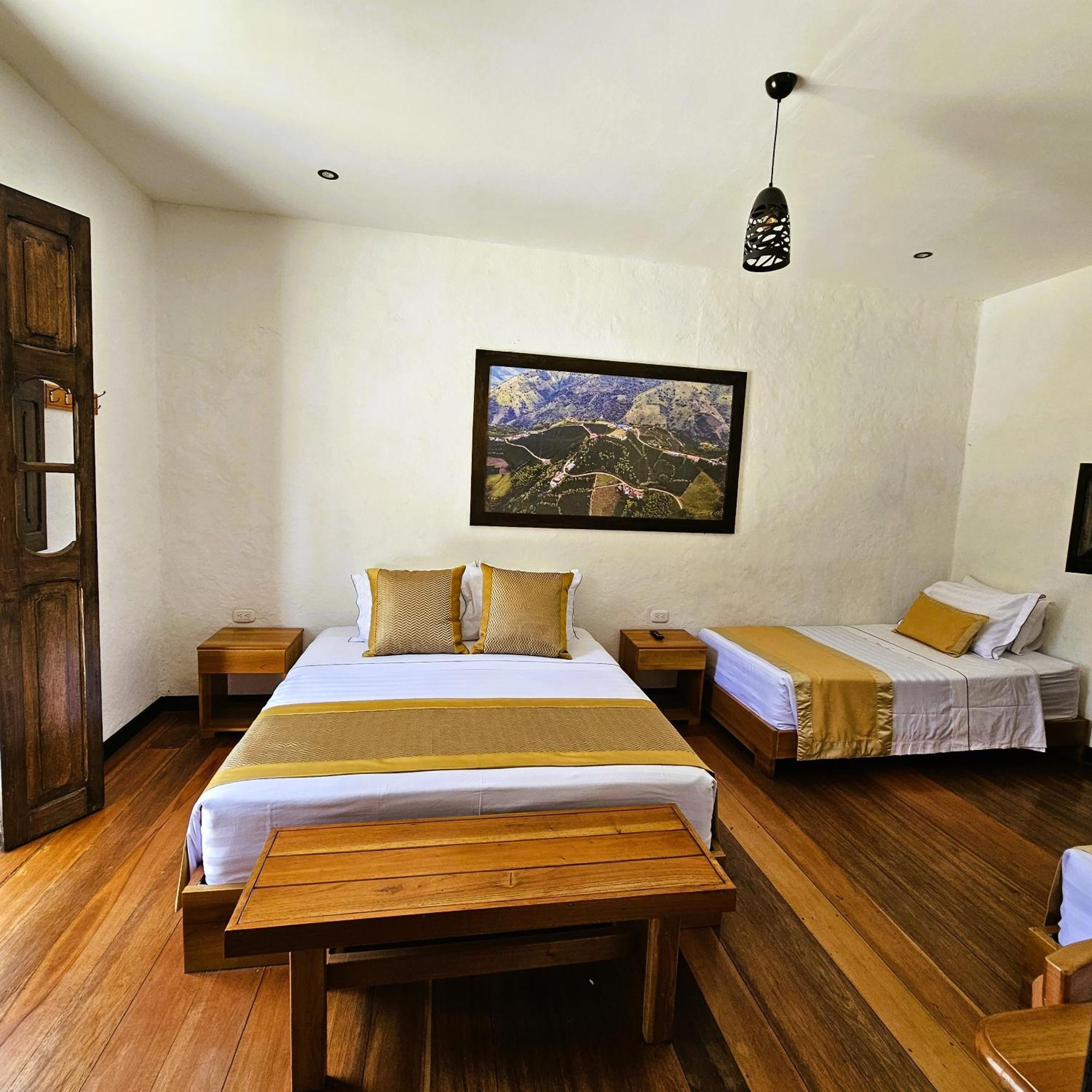 Hotel Boutique La Leyenda 1860 Salamina ภายนอก รูปภาพ